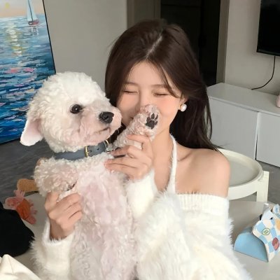 绿杨移作两家春